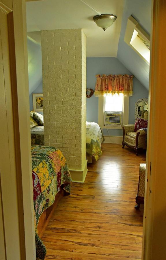 Fisherman'S Daughter B&B Mahone Bay Extérieur photo